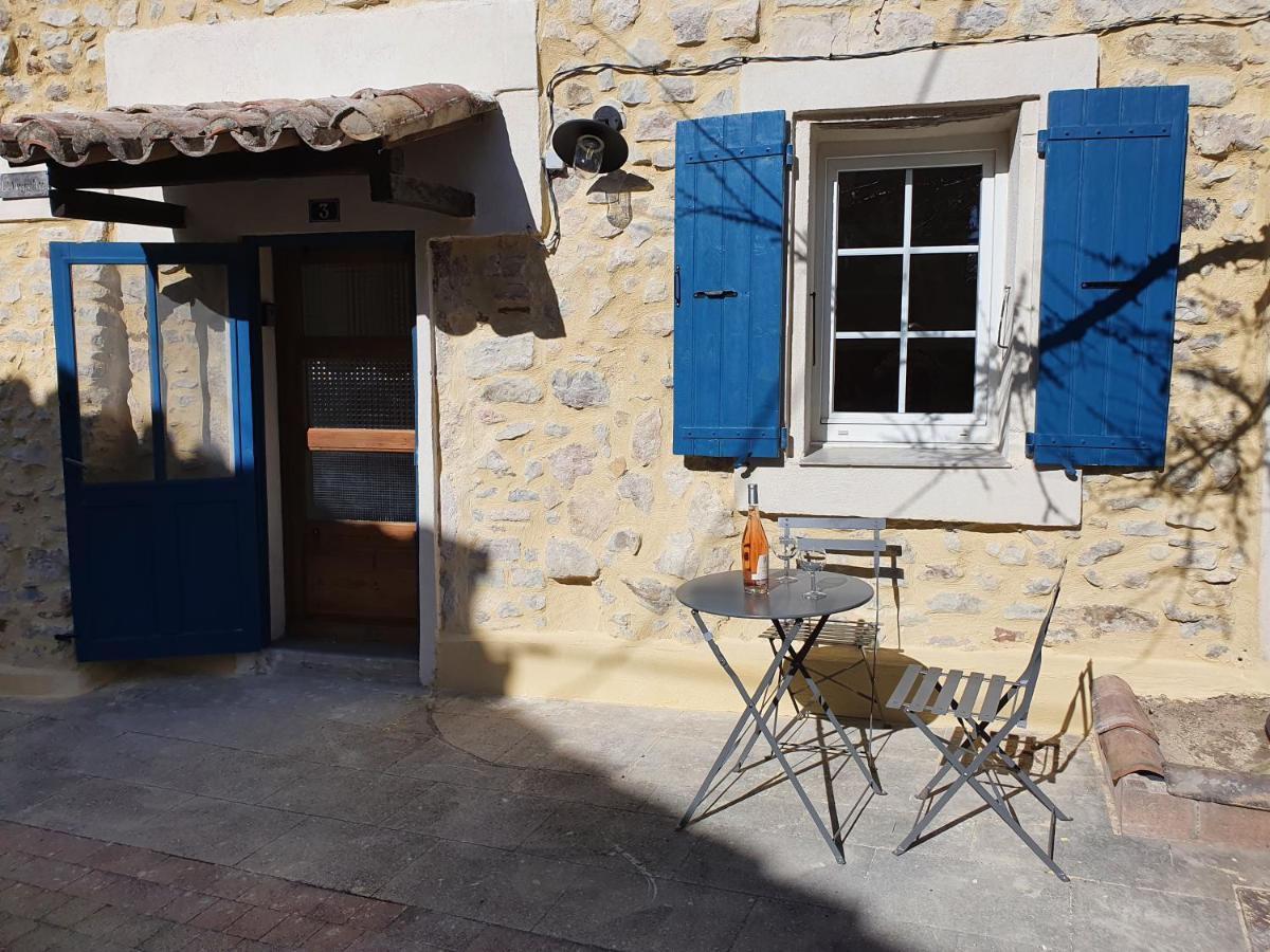 L'Angelus, Gite De Charme Au Coeur Du Vieux Village De Sablet Exterior photo